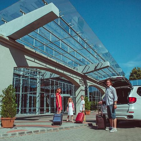 Hotel Azur Siófok Buitenkant foto